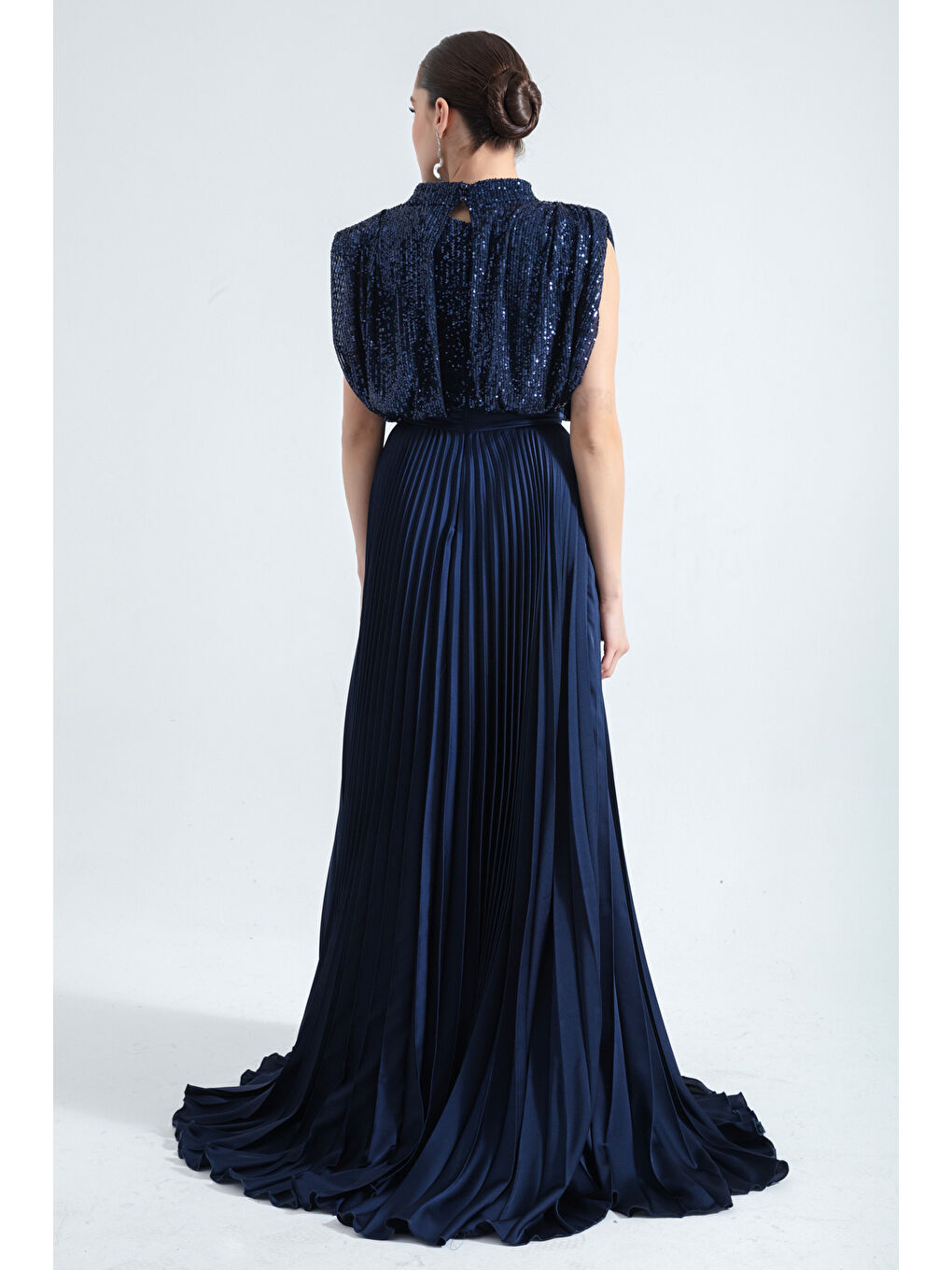 Kadın Lacivert Pul Payetli Uzun Abiye Elbise-4