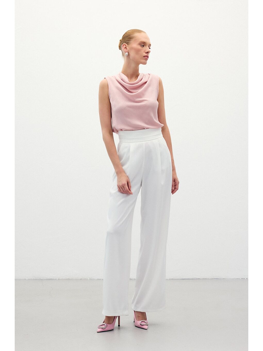 Pembe Degaje Yaka Saten Bluz - Pudra-2