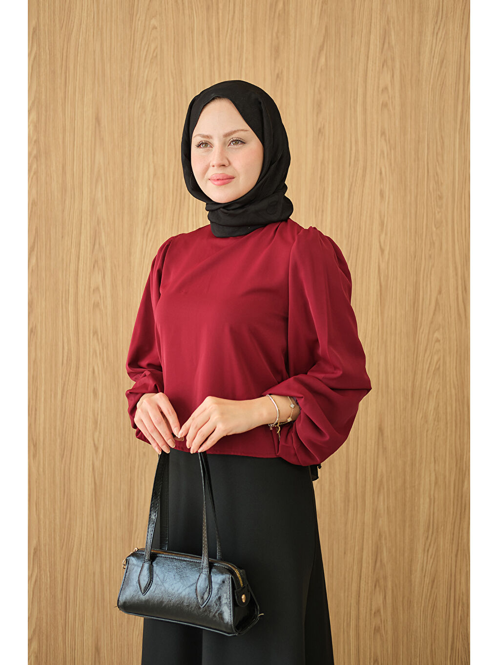 Kadın Dik Yakalı Ve Balon Kol Bluz Bordo-1