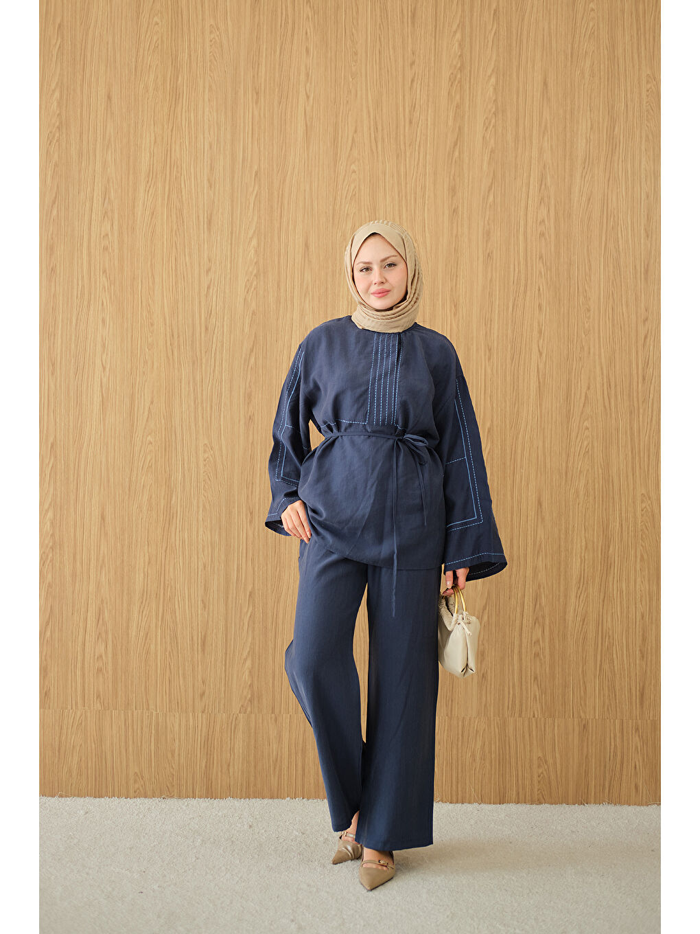 Kadın Nakış Detay Bel Bağlamalı Takım Lacivert-1