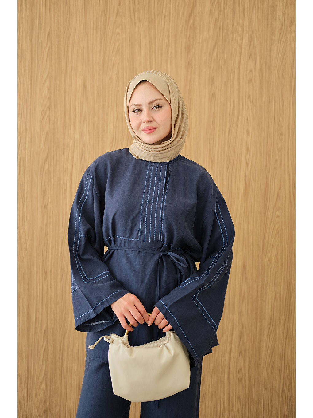 Kadın Nakış Detay Bel Bağlamalı Takım Lacivert-2