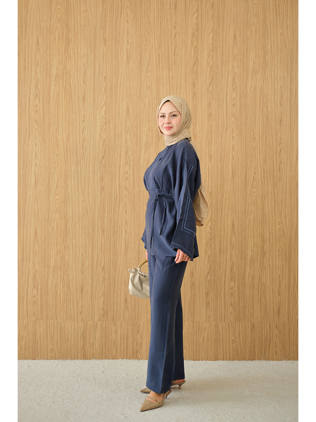Kadın Nakış Detay Bel Bağlamalı Takım Lacivert-4
