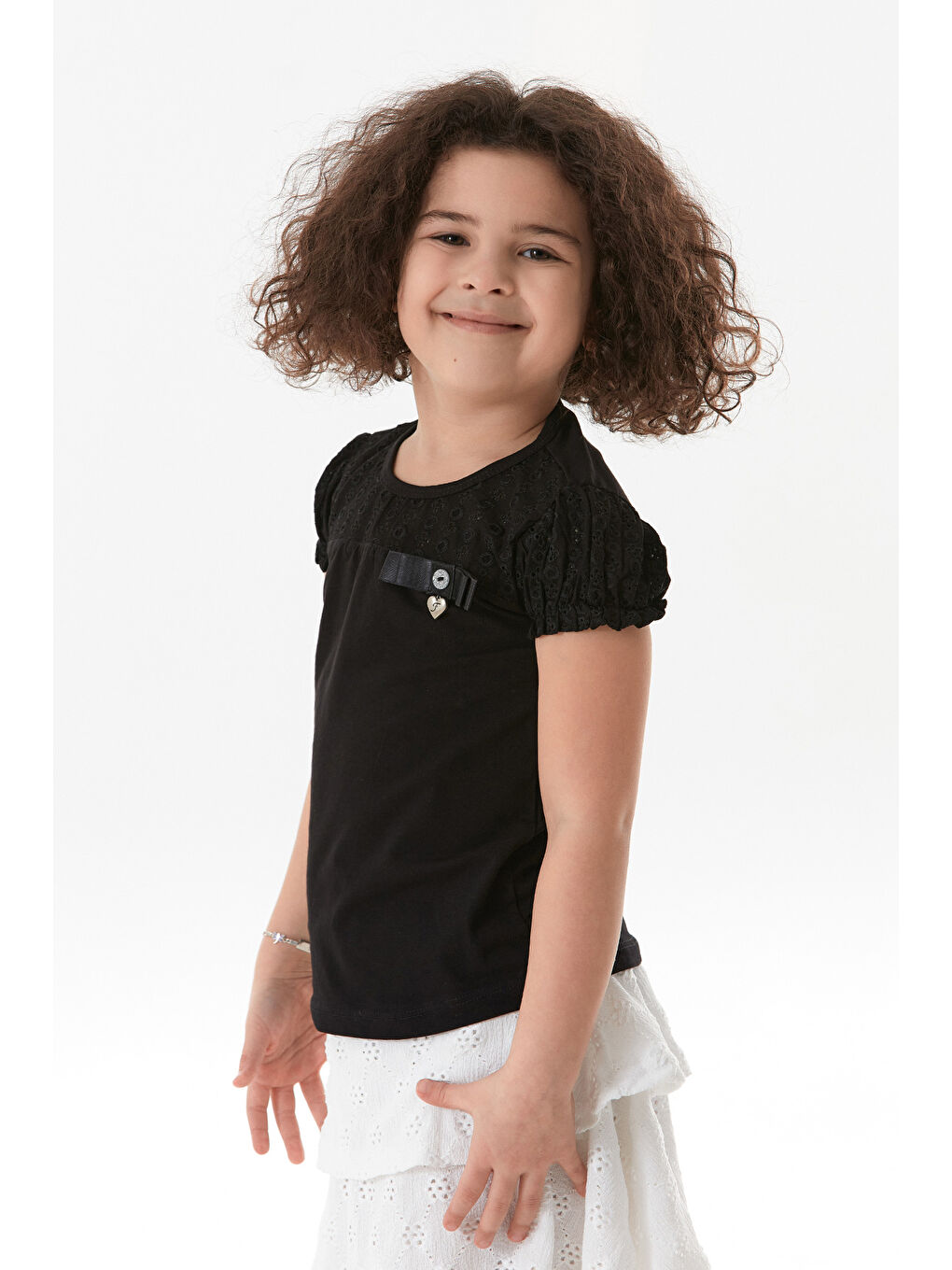 Siyah Fiyonk Detaylı Kız Çocuk Bluz-1