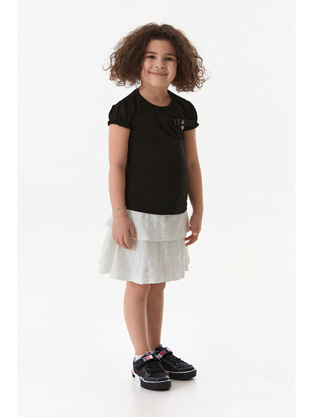 Siyah Fiyonk Detaylı Kız Çocuk Bluz-2