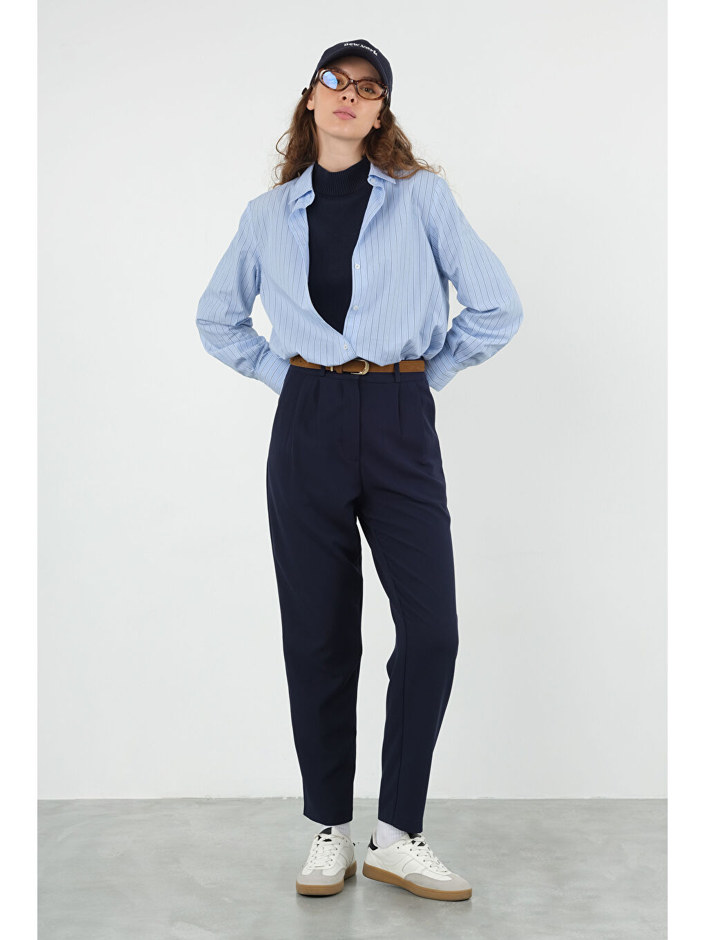 Önü Pileli Pantolon Lacivert-1