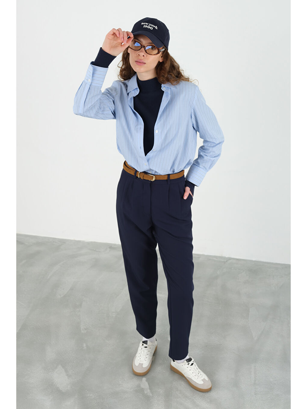 Önü Pileli Pantolon Lacivert-2