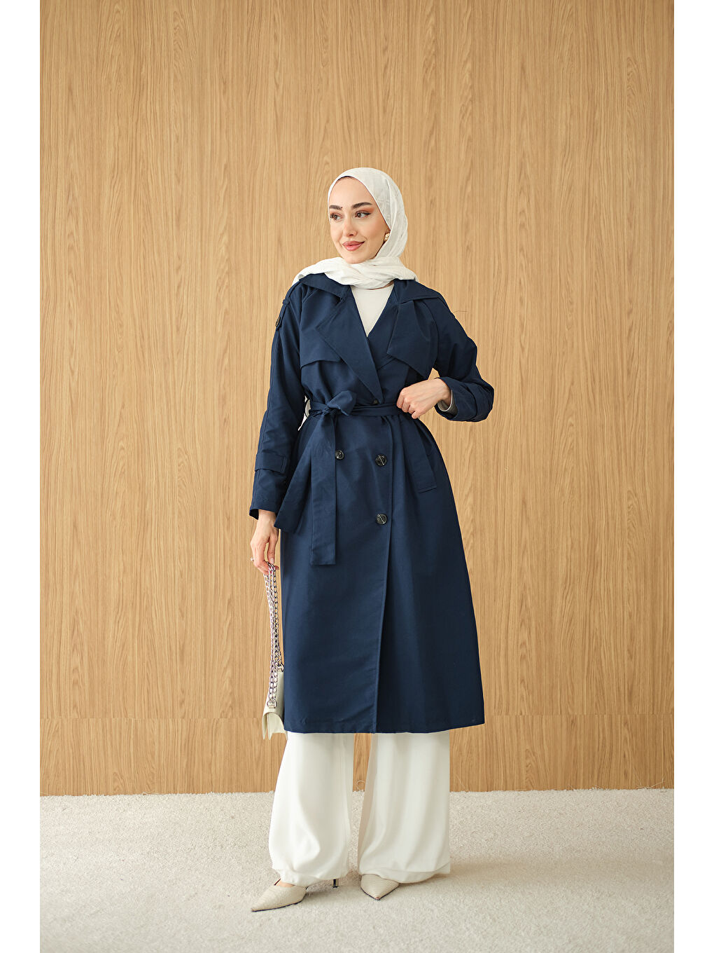 Kadın Omuz Düğme Detay Kruvaze Yaka Midi Boy Trenç Lacivert