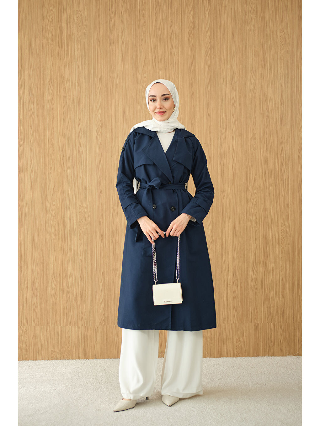 Kadın Omuz Düğme Detay Kruvaze Yaka Midi Boy Trenç Lacivert-1