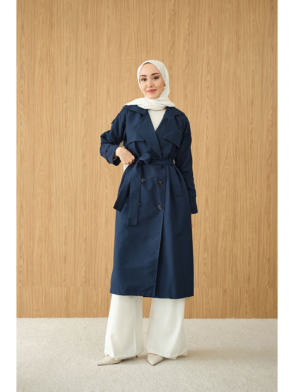 Kadın Omuz Düğme Detay Kruvaze Yaka Midi Boy Trenç Lacivert-4