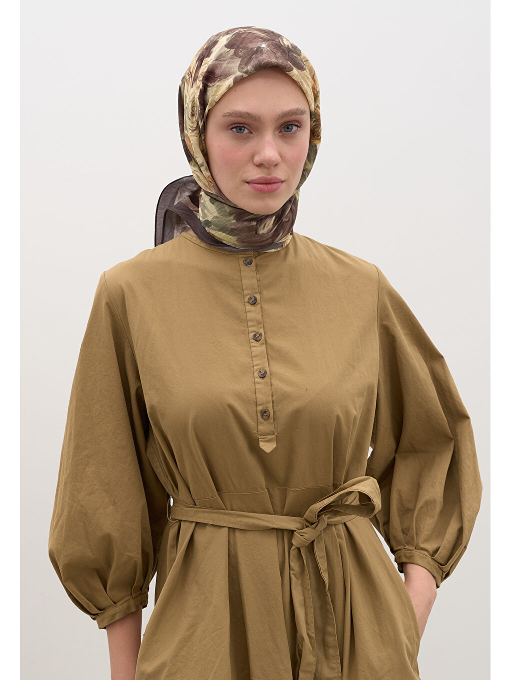 Kahverengi Rose Breeze Desen Pamuklu Viskon Eşarp Tozlu Kahve-1