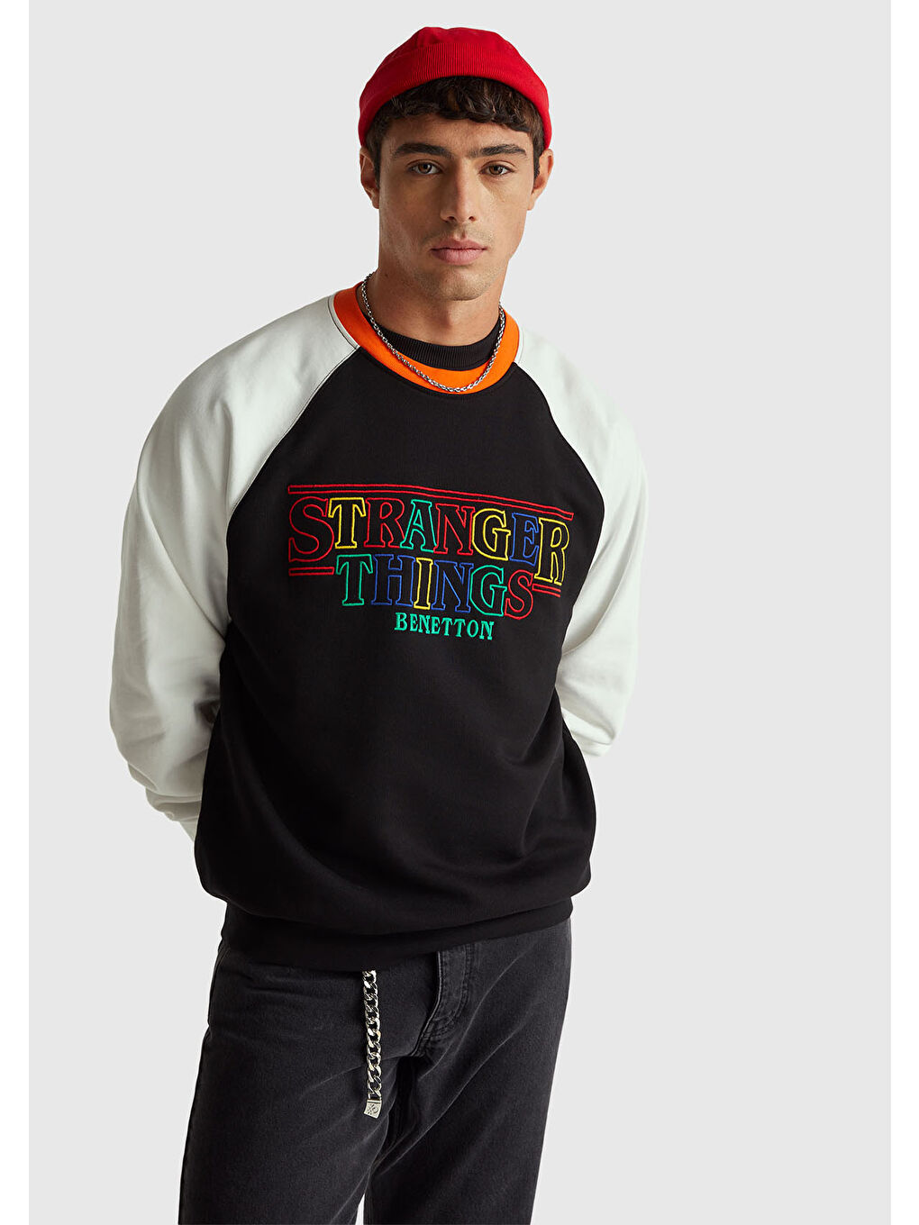 Erkek Siyah %100 Pamuk Relaxed Fit Stranger Things Baskılı Sweatshirt