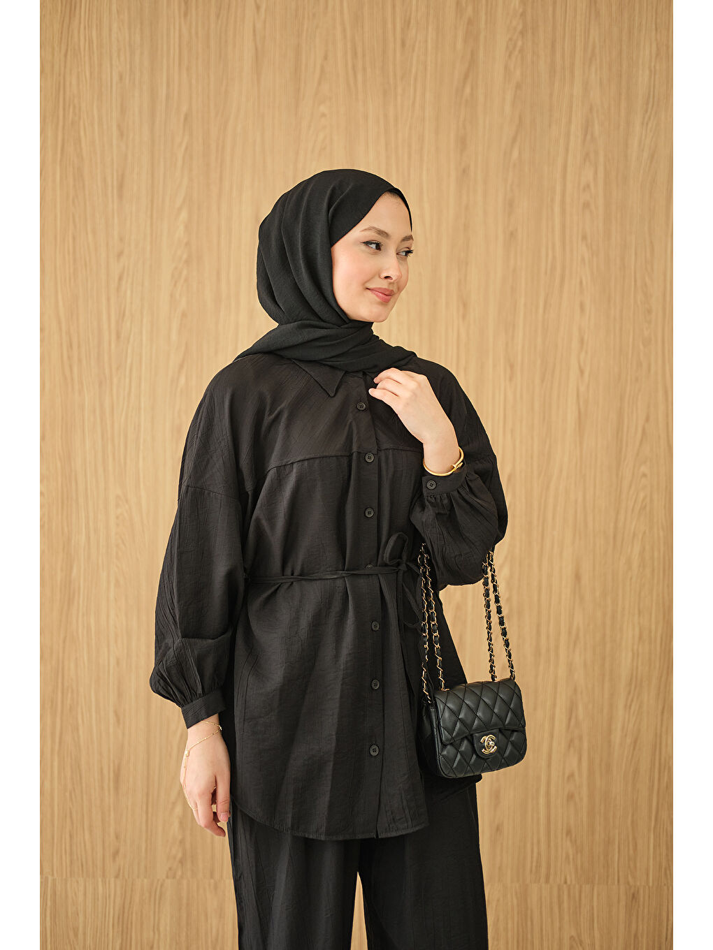 Kadın Kırışık Desen Bel Bağlamalı Gömlek Yaka Takım Siyah-2