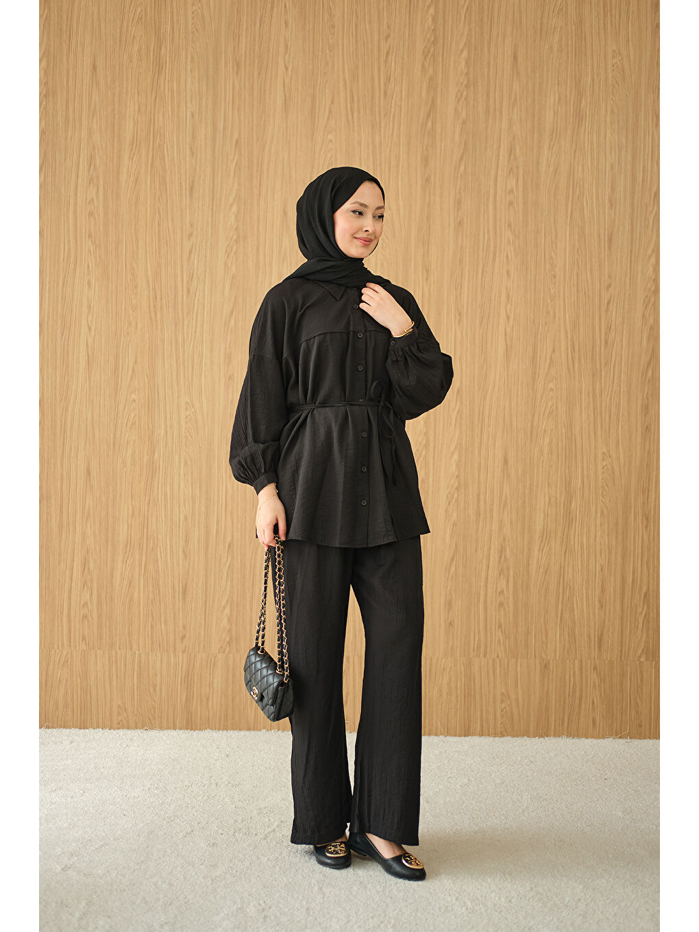 Kadın Kırışık Desen Bel Bağlamalı Gömlek Yaka Takım Siyah-3