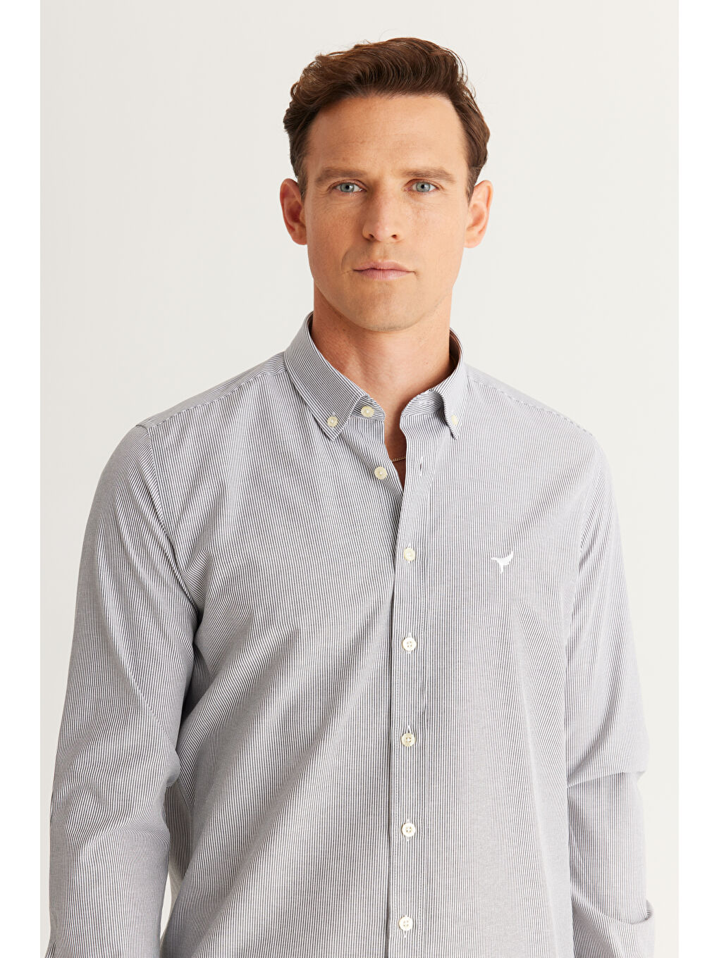 Erkek Antrasit-Beyaz Slim Fit Dar Kesim Düğmeli Yaka Pamuklu Çizgili Gömlek-1