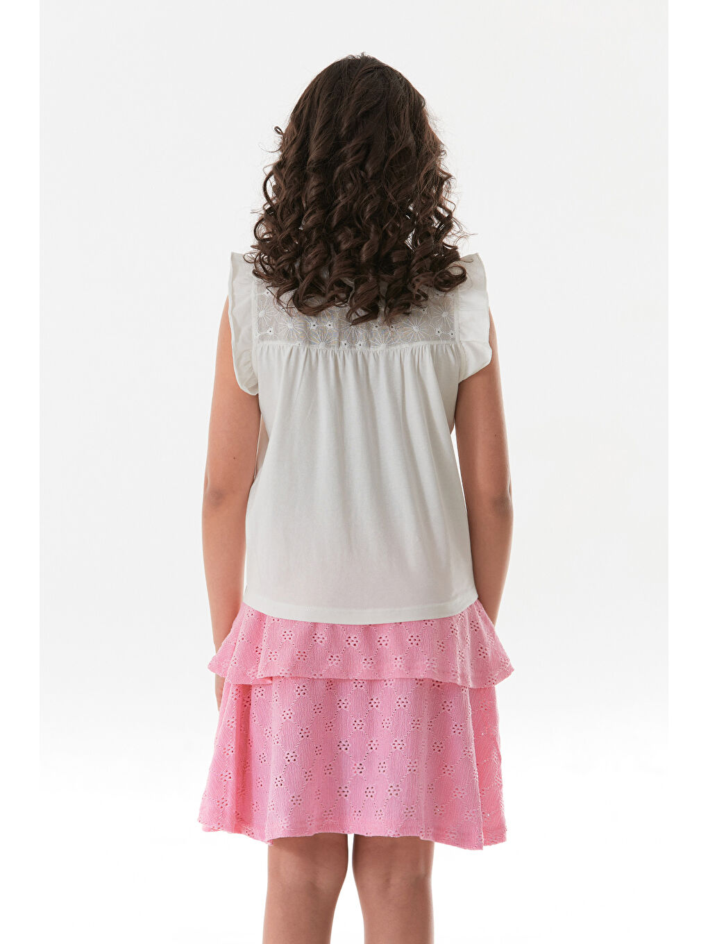 Ekru Kolu Fırfırlı Çiçek Nakışlı Kız Çocuk Bluz-4