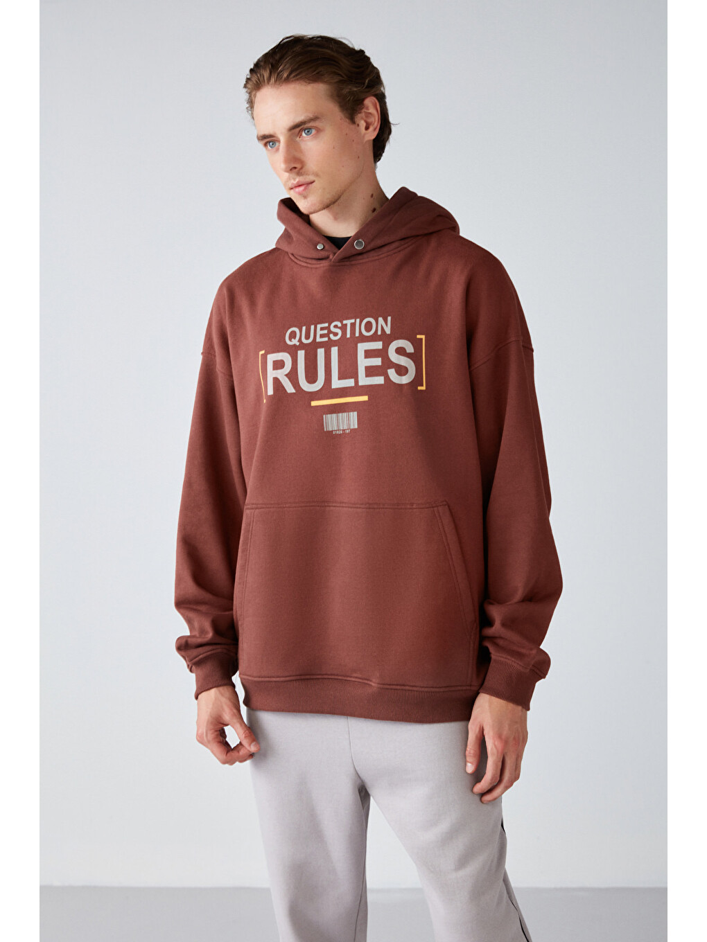 Mood Erkek İçi Polarlı Yazı Baskılı Yakası Çıtçıtlı Kapüşonlu Kahverengi Sweatshirt-1