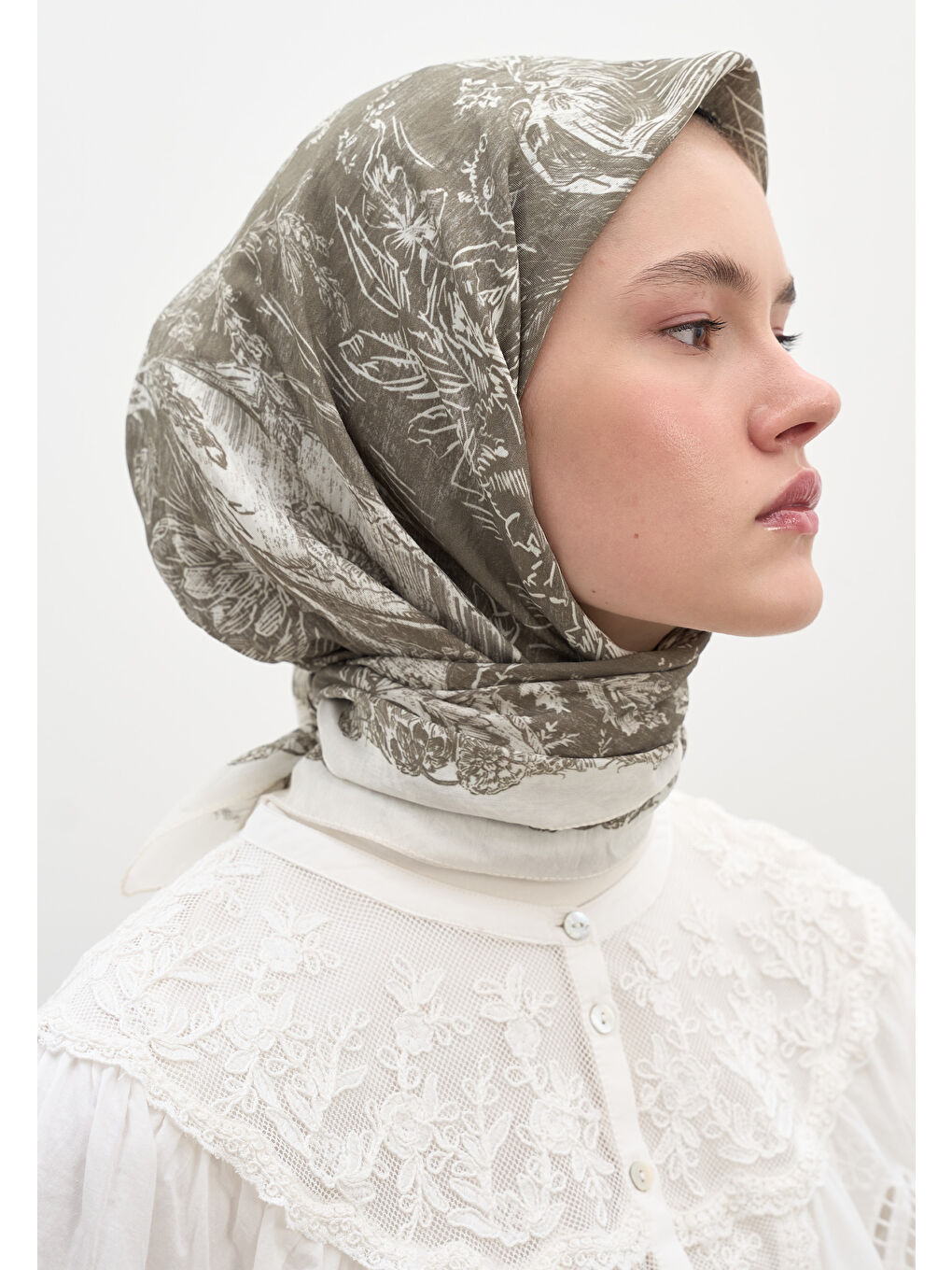 Secret Elegance Desen Pamuklu Viskon Eşarp Haki-3