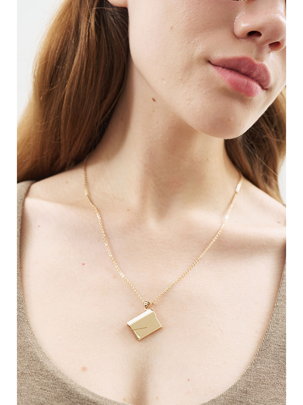 Sarı Zarf Uçlu Kolye Gold-1