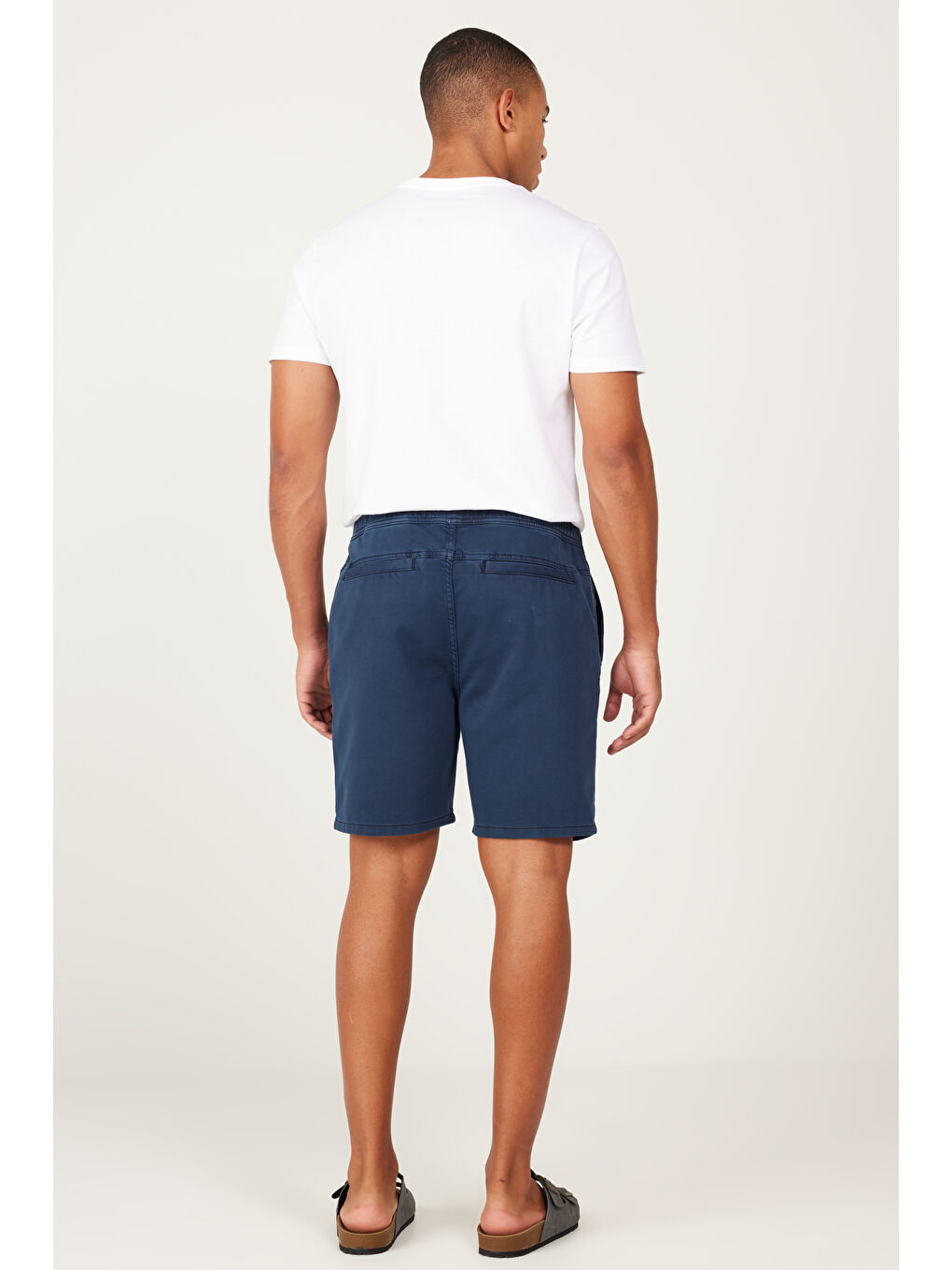 Erkek Lacivert Slim Fit Dar Kesim Yan Cepli Pamuklu Esnek Şort-5