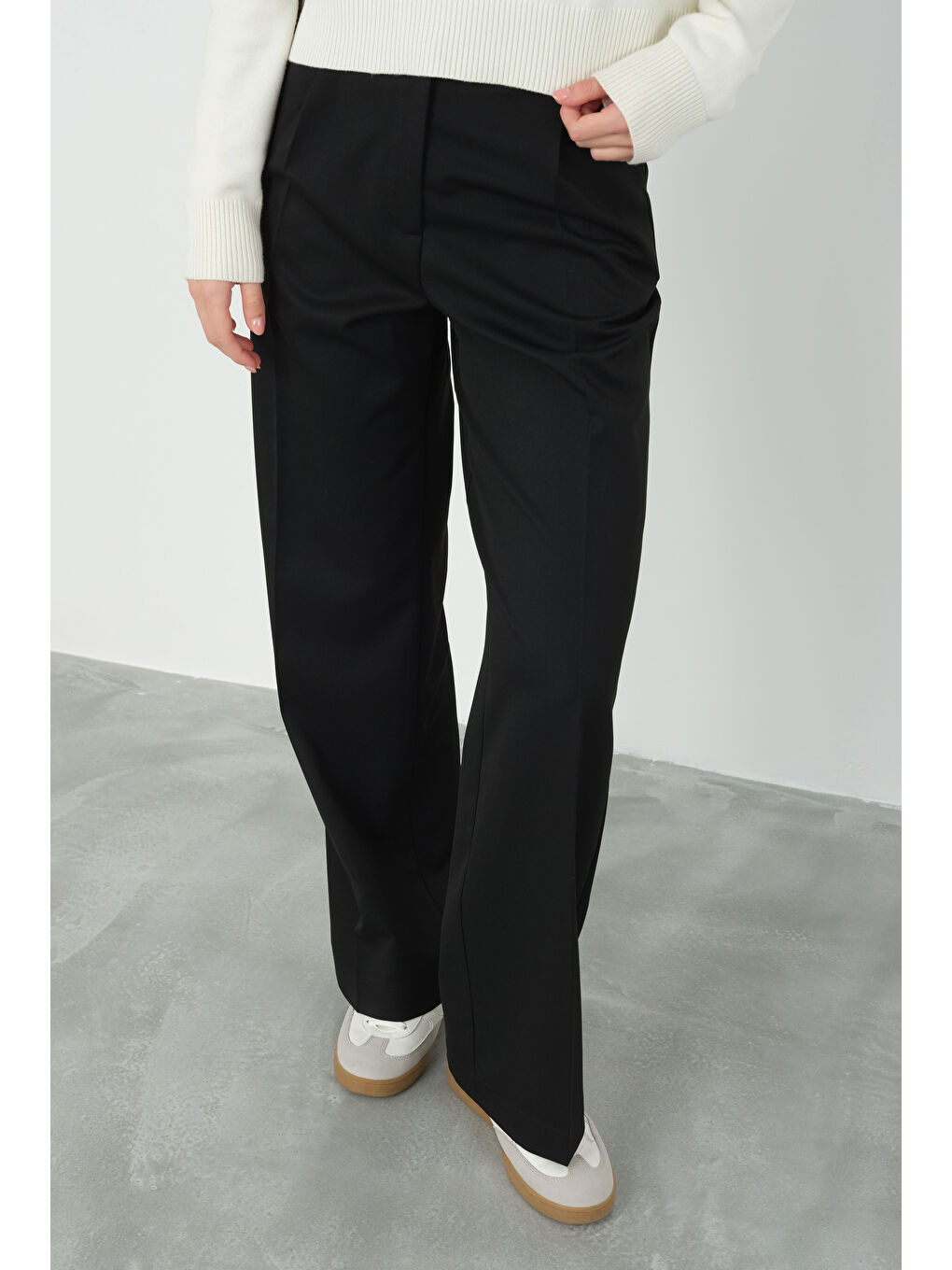 Pileli Yüksek Bel Pantolon Siyah-1