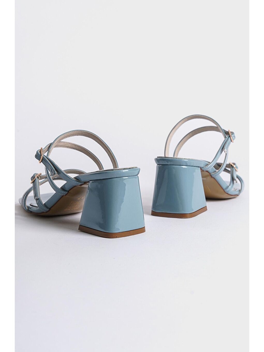 Petrol Kemer Bantlı Orta Topuklu Küt Burunlu Kadın Terlik-2