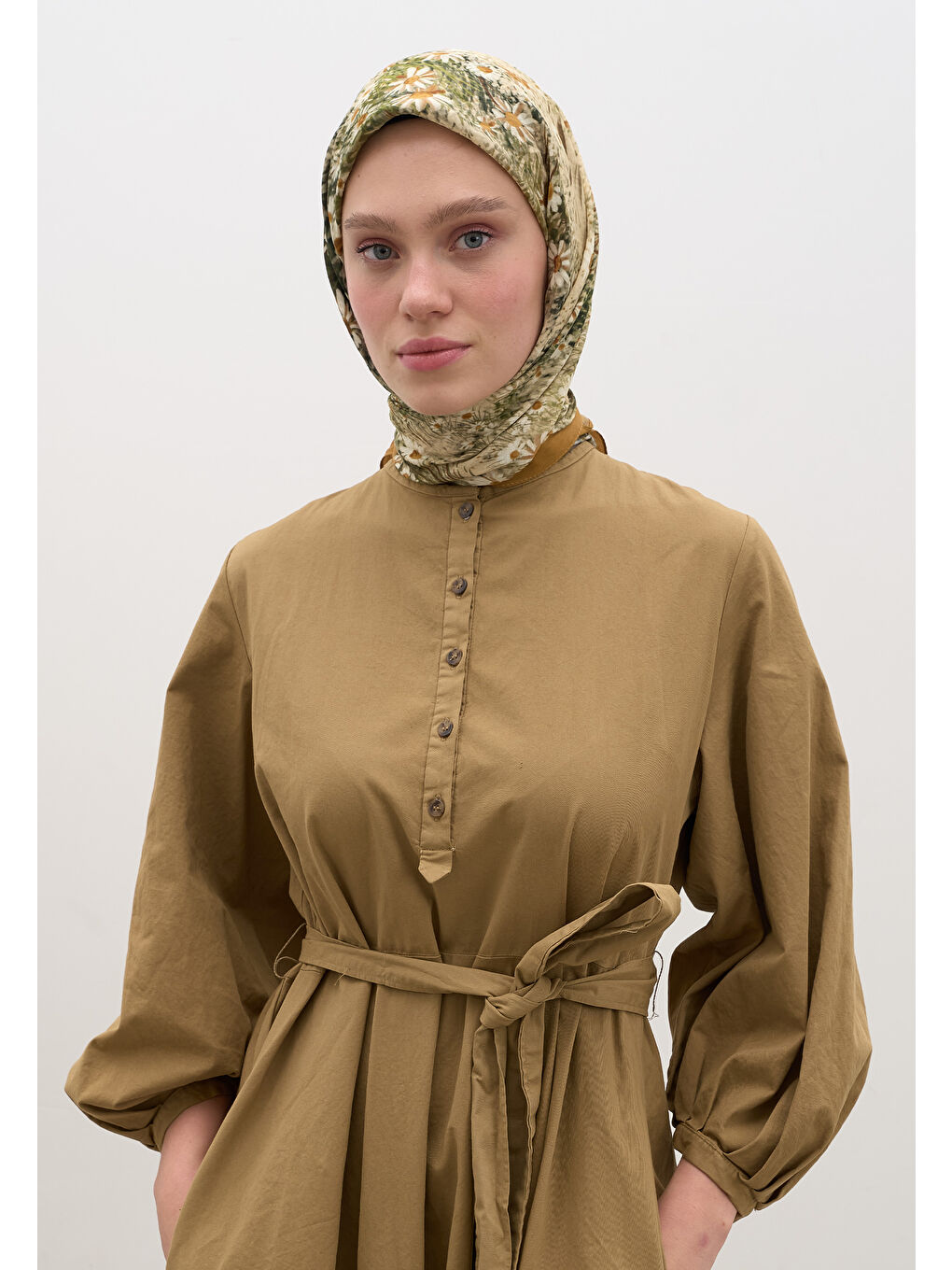 Kahverengi Tıny Daısy Desen Pamuklu Viskon Eşarp Toprak-2