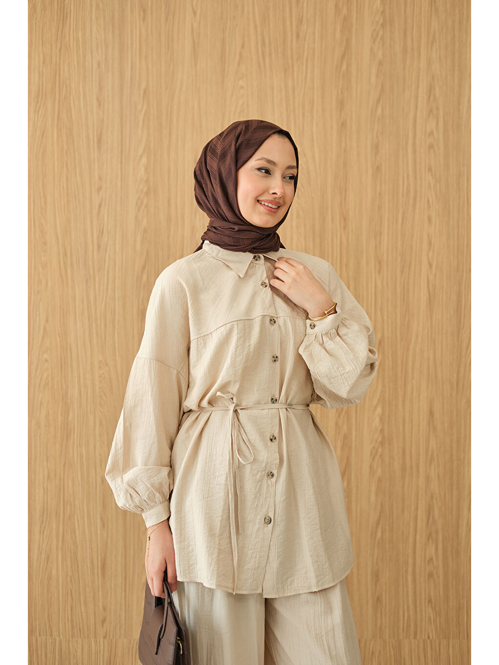 Ekru Kadın Kırışık Desen Bel Bağlamalı Gömlek Yaka Takım Krem-2