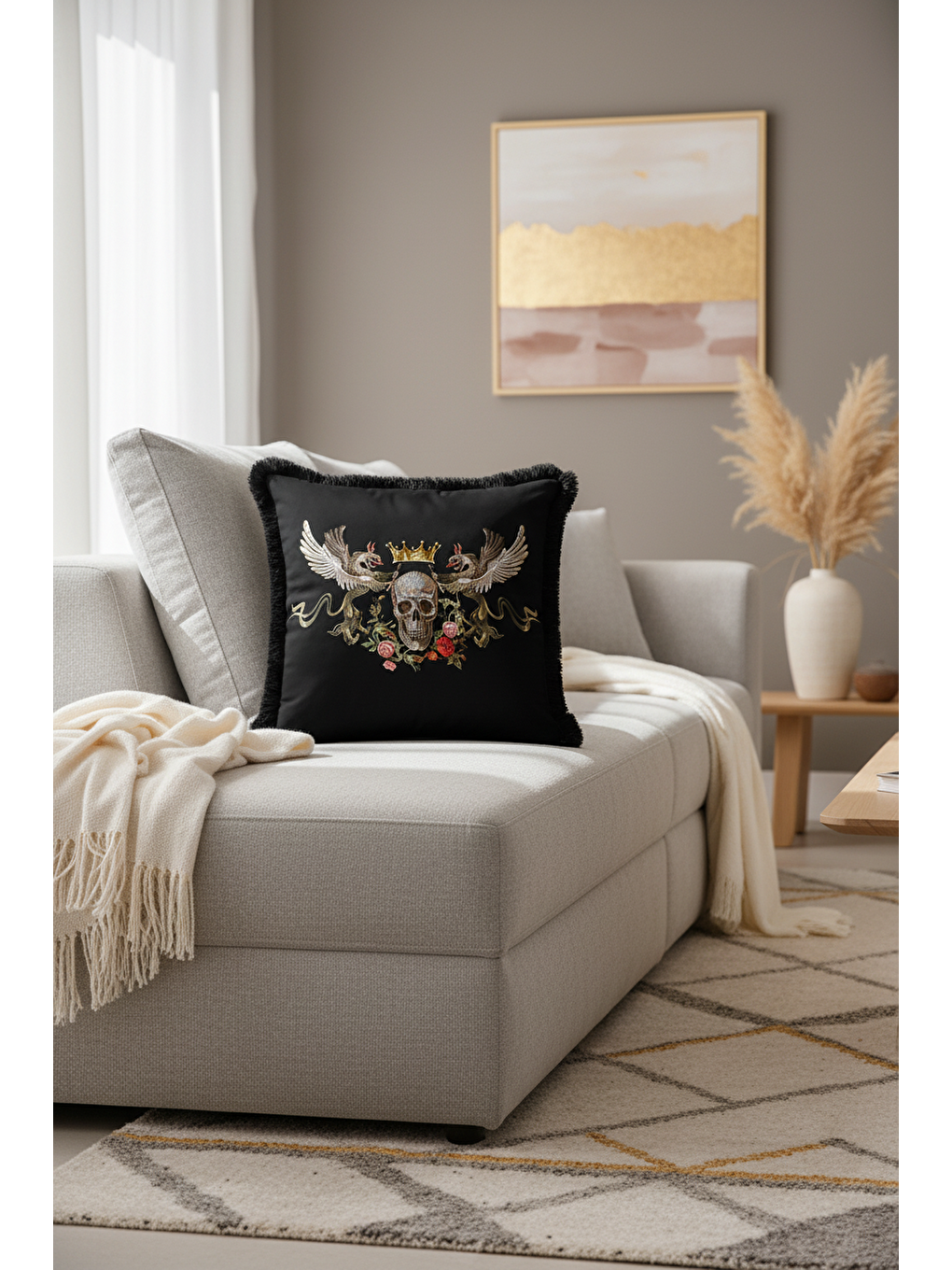 Karışık Gotik Kraliyet Saçaklı Yastık Kılıfı - Taçlı Kuru Kafa Barok Siyah Renk Bohem Püsküllü Kırlent Kılıf-1