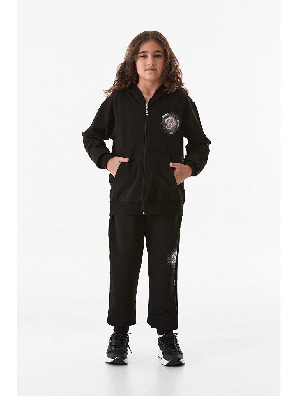 Siyah Yazı Baskılı Jogger Kız Çocuk Eşofman Takımı-4