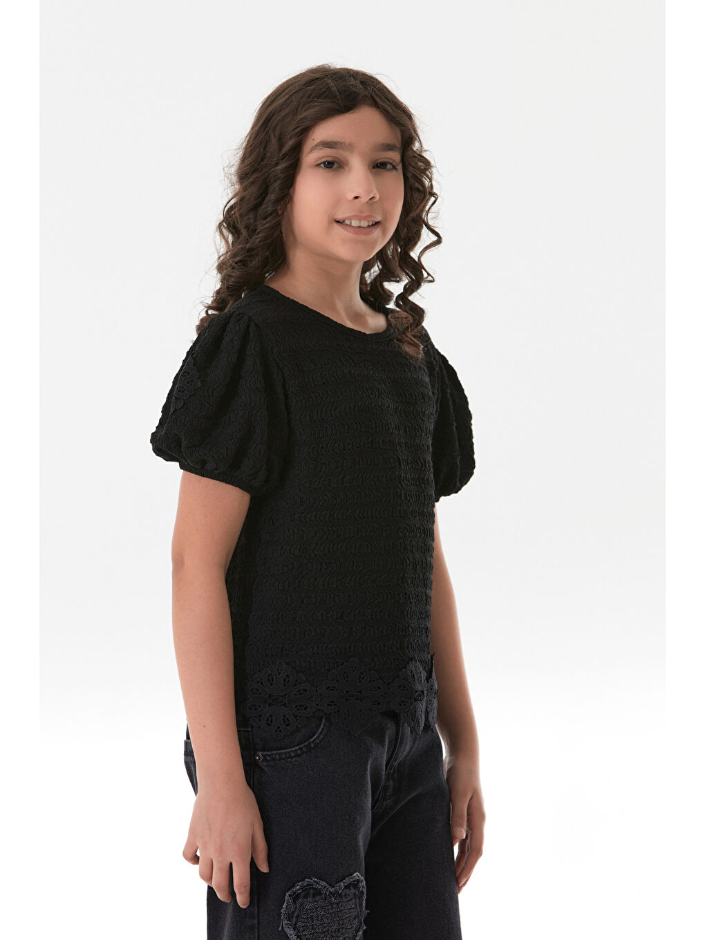 Siyah Beli Güpürlü Balon Kol Kız Çocuk Bluz-1