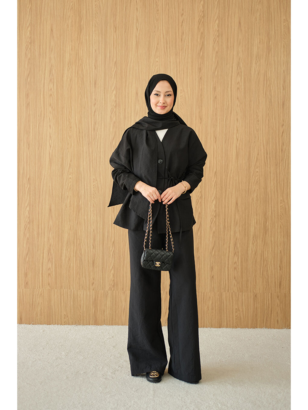 Kadın Gizli Düğme Detay V Yaka Takım Siyah-1