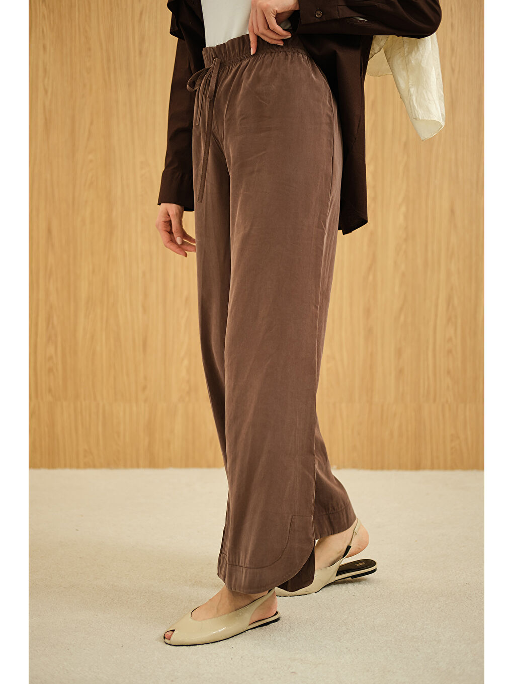 Kadın Beli Lastikli Pantolon Kahverengi-3