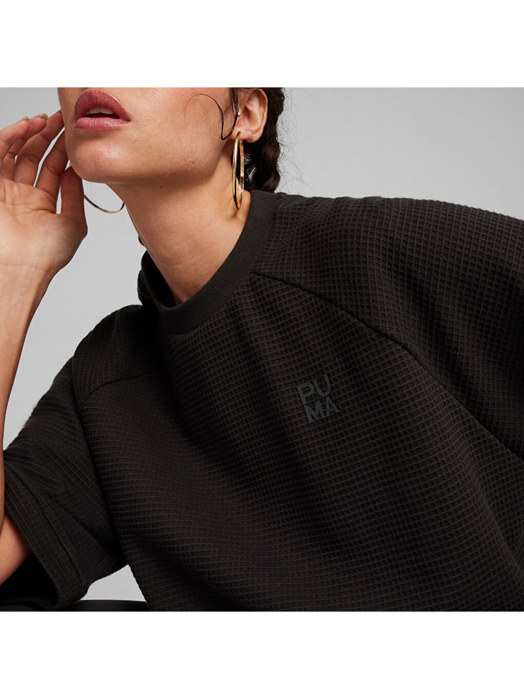 Infuse Relaxed Kadın Siyah Yuvarlak Yaka Tişört-1