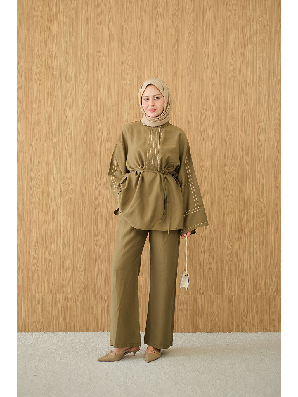 Kadın Nakış Detay Bel Bağlamalı Takım Haki Yeşil-1