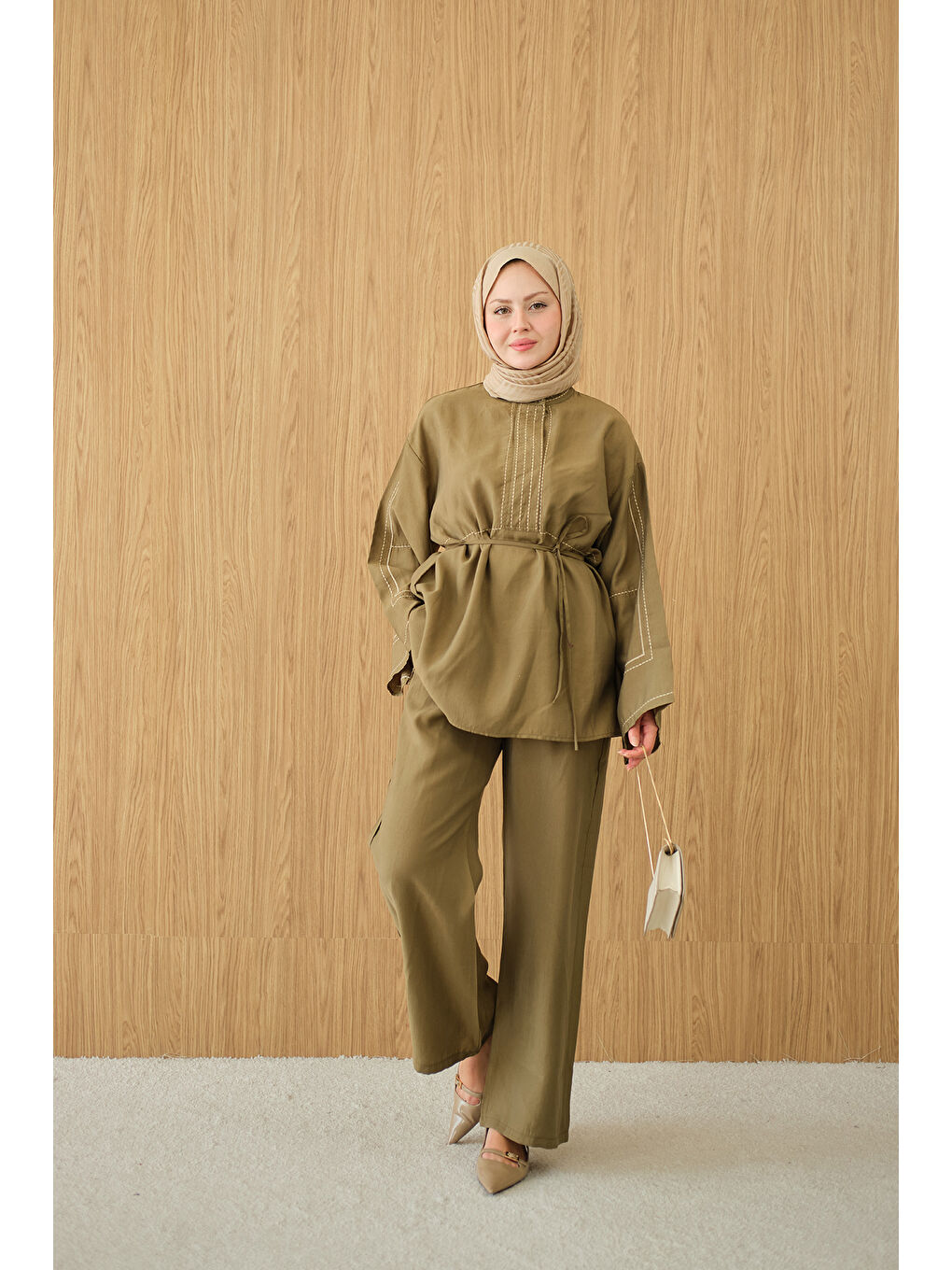 Kadın Nakış Detay Bel Bağlamalı Takım Haki Yeşil-3