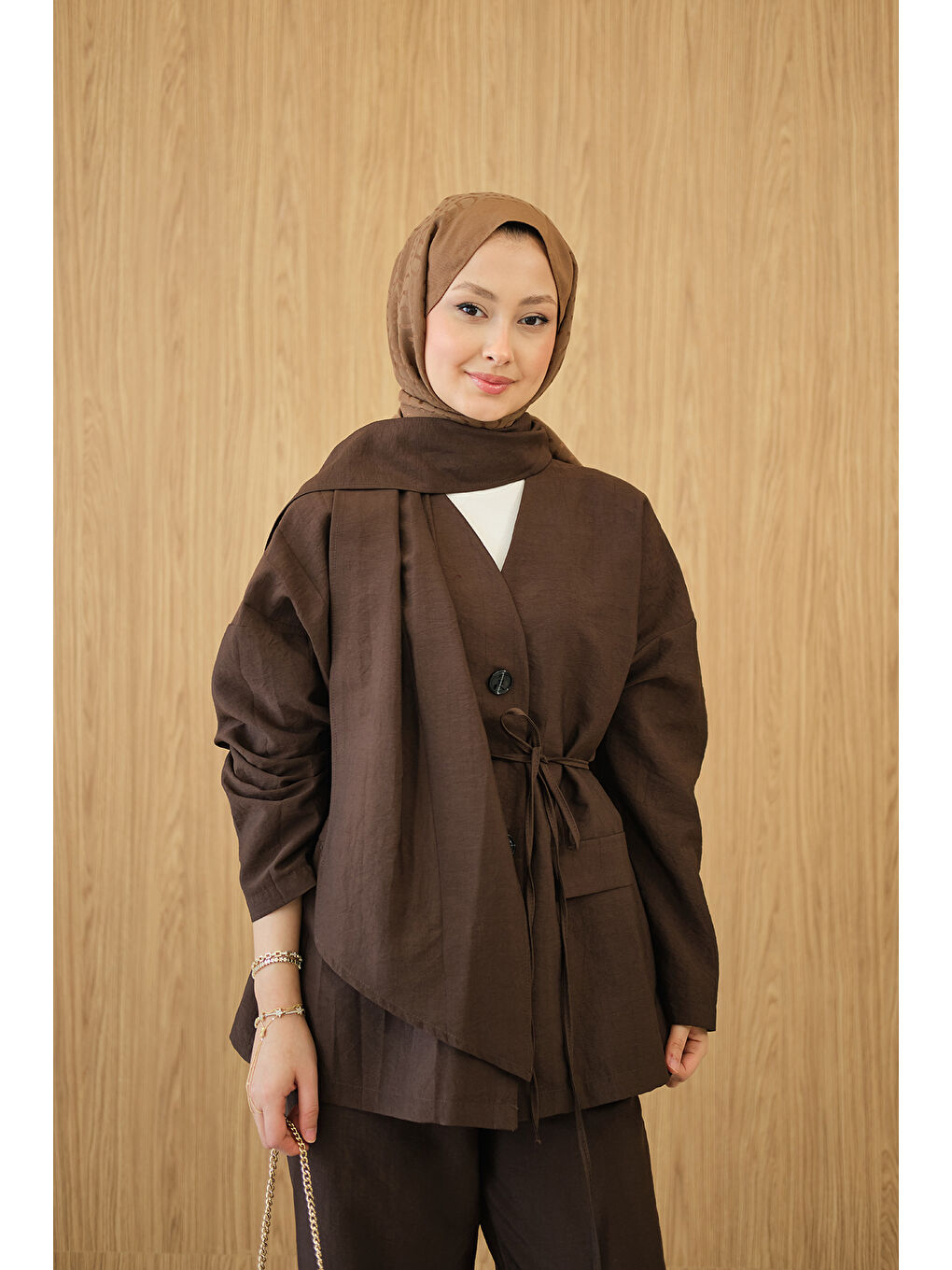 Kadın Gizli Düğme Detay V Yaka Takım Kahverengi-2