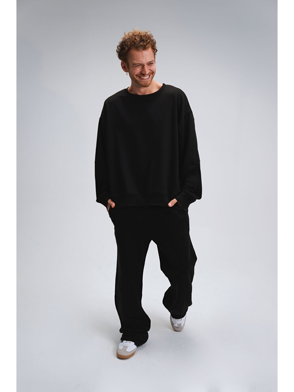 Erkek Timeless Oversize Siyah Sweatshirt-1