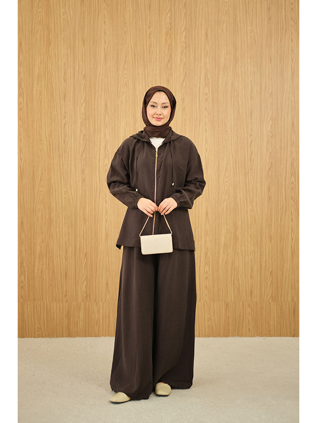 Kadın Bol Paça Fermuarlı Takım Kahverengi-1