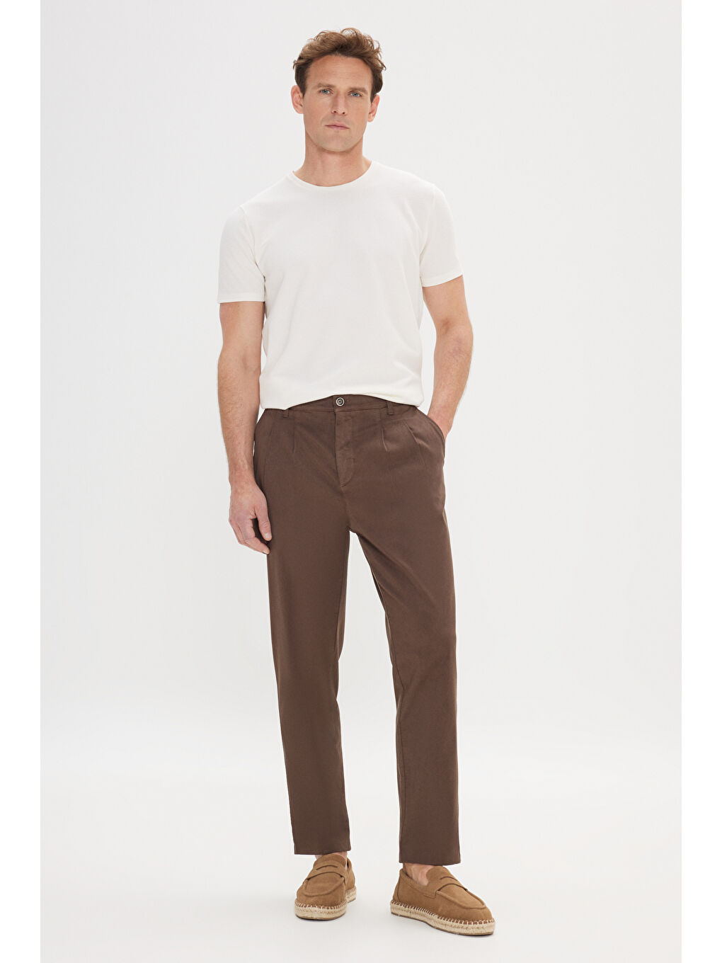 Erkek Kahverengi Pamuklu Slim Fit Dar Kesim Yan Cepli Pileli Casual Pantolon-1