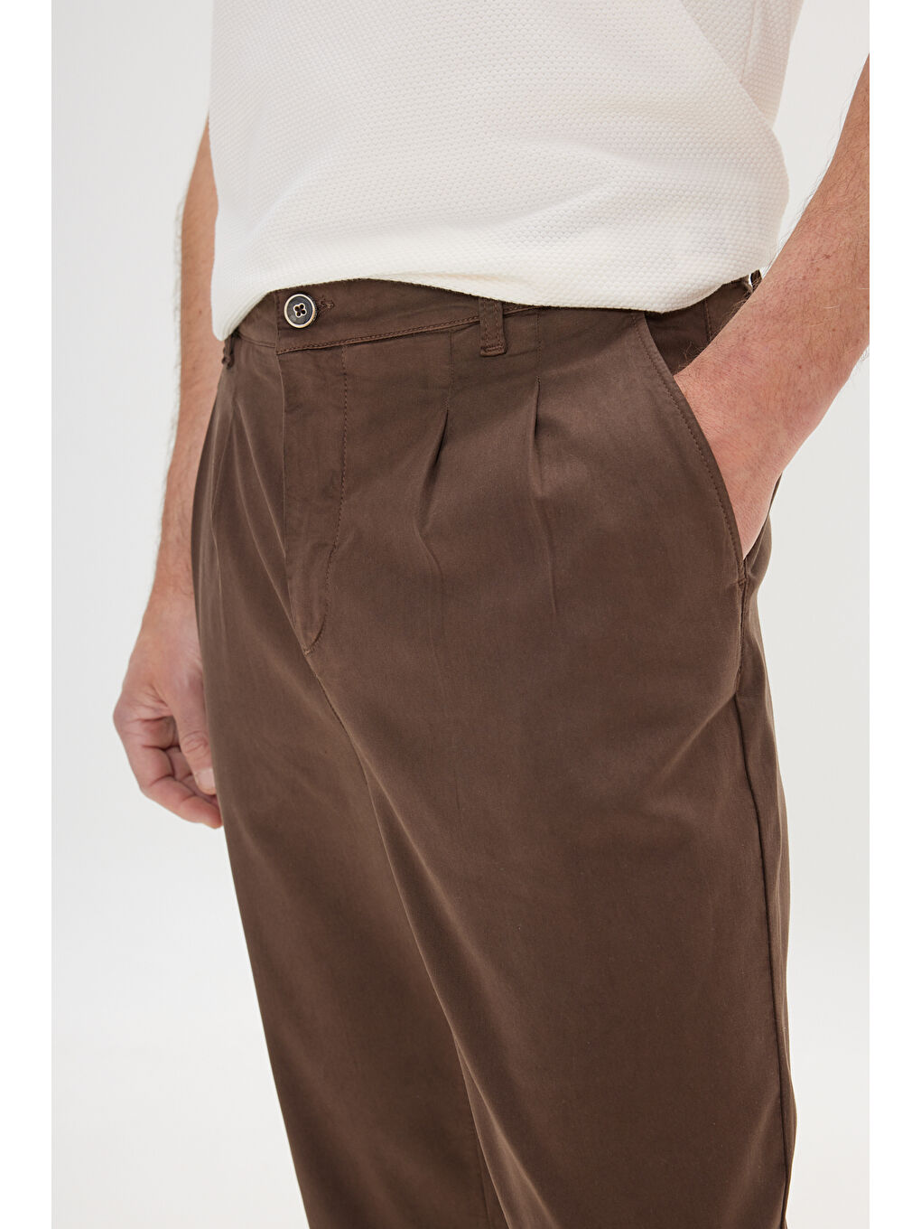Erkek Kahverengi Pamuklu Slim Fit Dar Kesim Yan Cepli Pileli Casual Pantolon-2