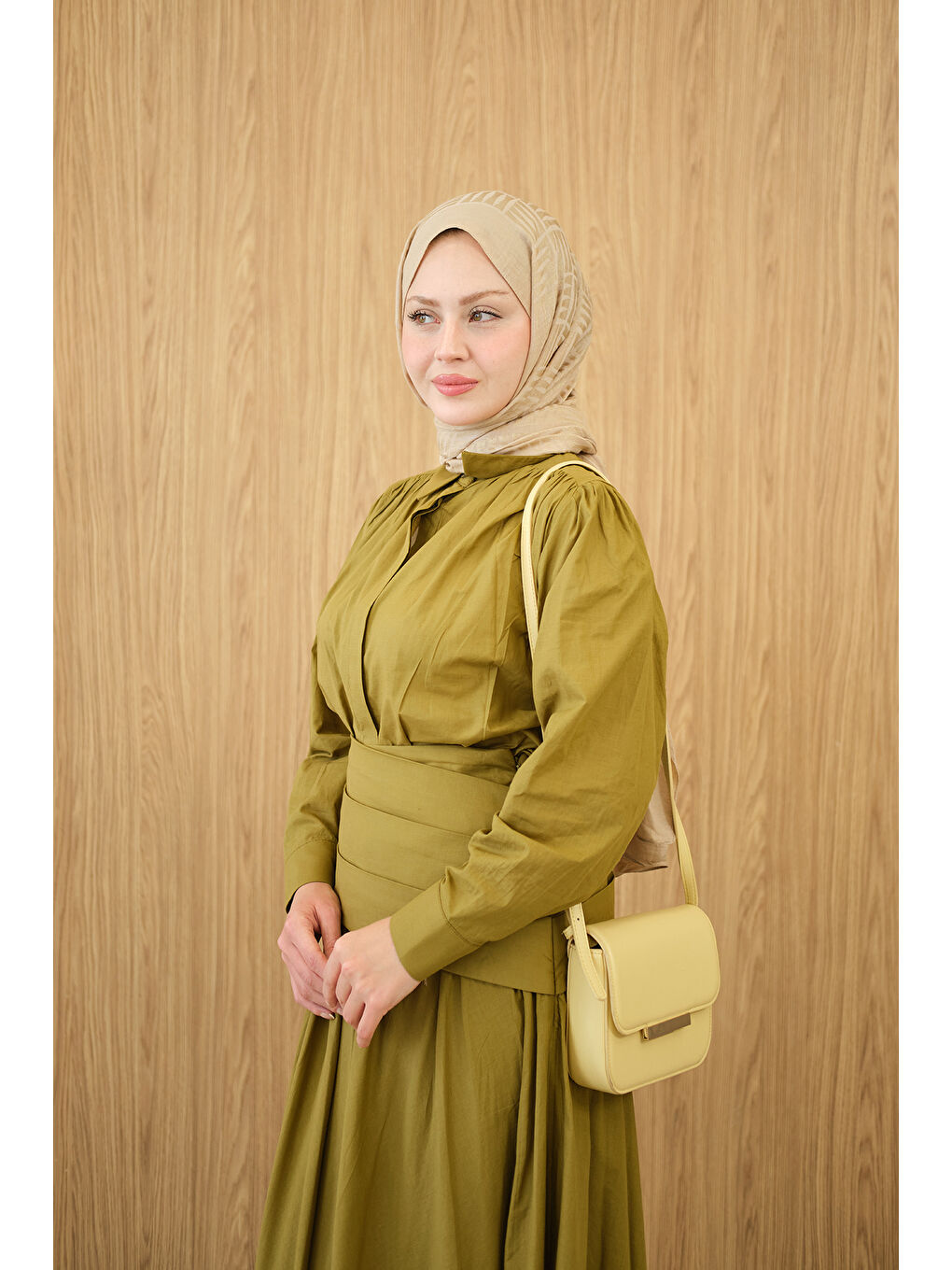 Kadın Gizli Düğmeli Beli Kuşaklı Gömlek Yaka Takım Yağ Yeşil-2