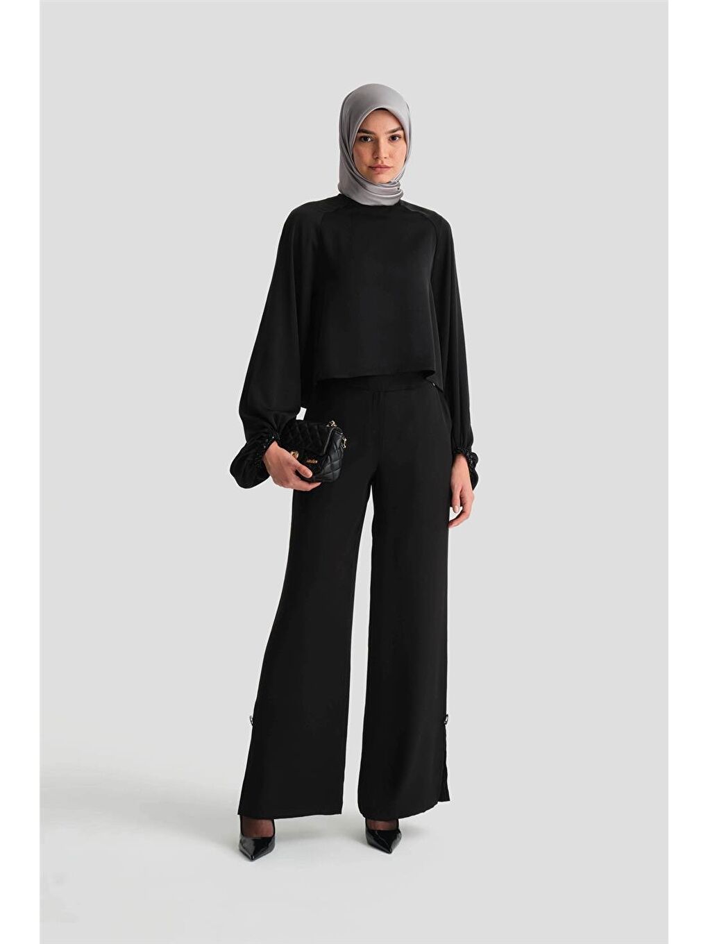 Aksesuar Detaylı Pantolon 24K2713 Siyah-1