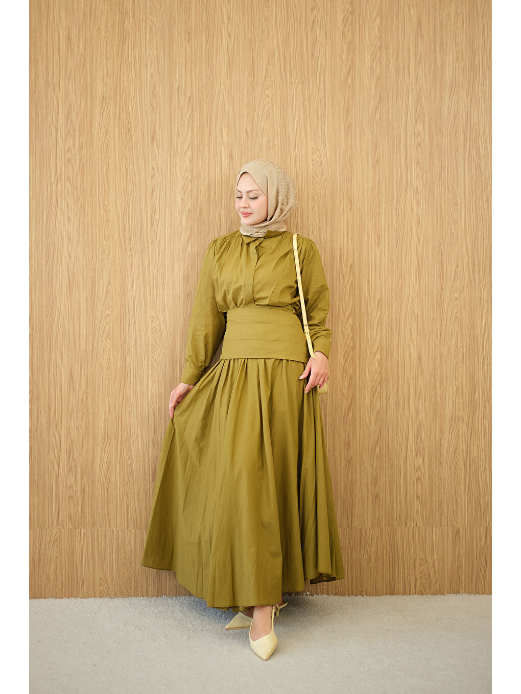 Kadın Gizli Düğmeli Beli Kuşaklı Gömlek Yaka Takım Yağ Yeşil-4