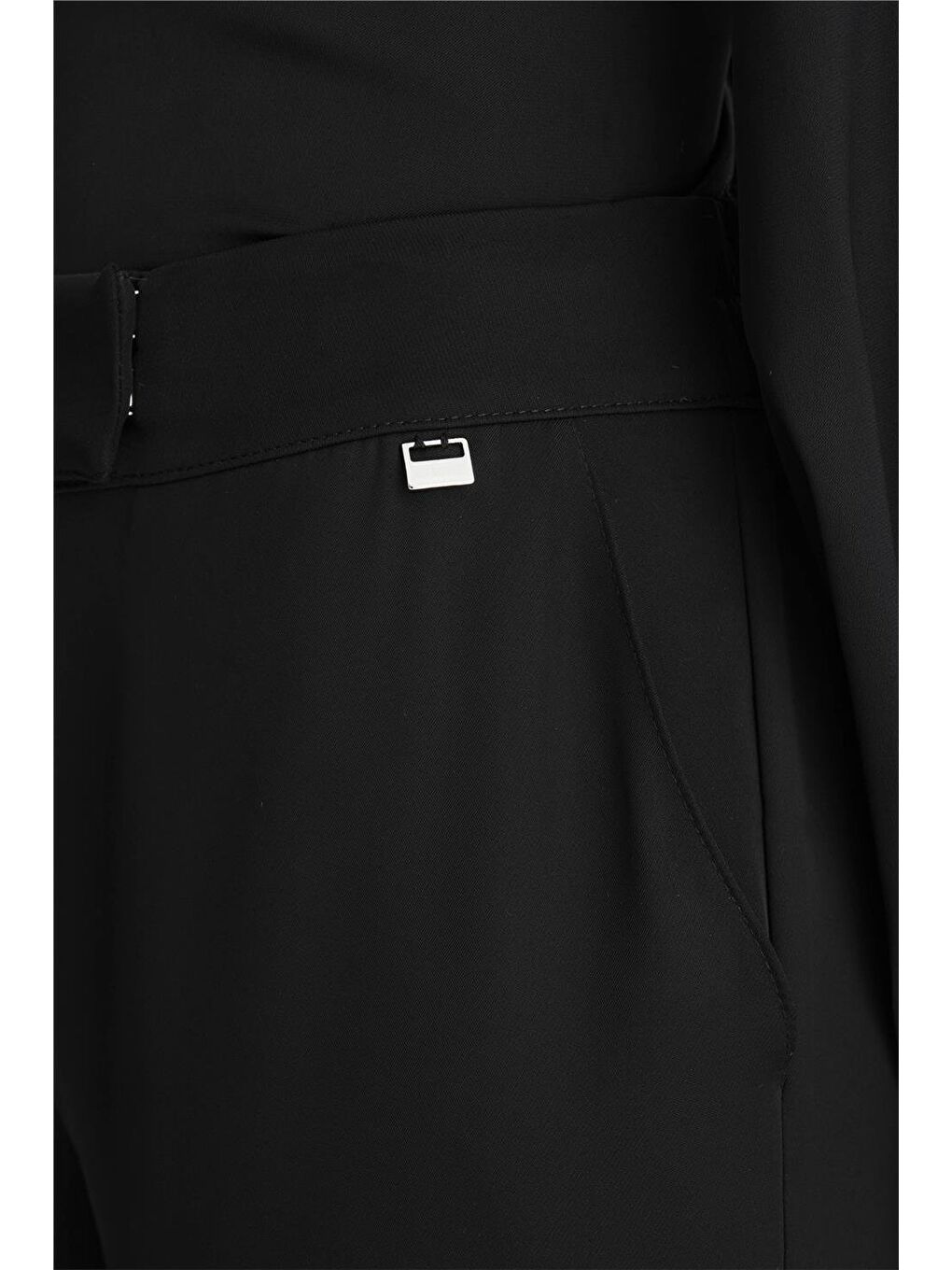 Aksesuar Detaylı Pantolon 24K2713 Siyah-6