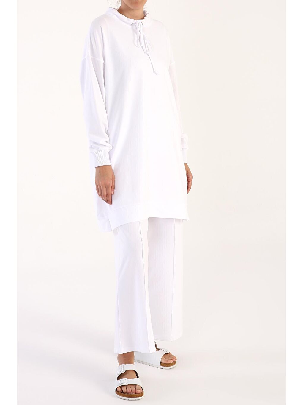 Beyaz Rahat Kalıp Tunik-1