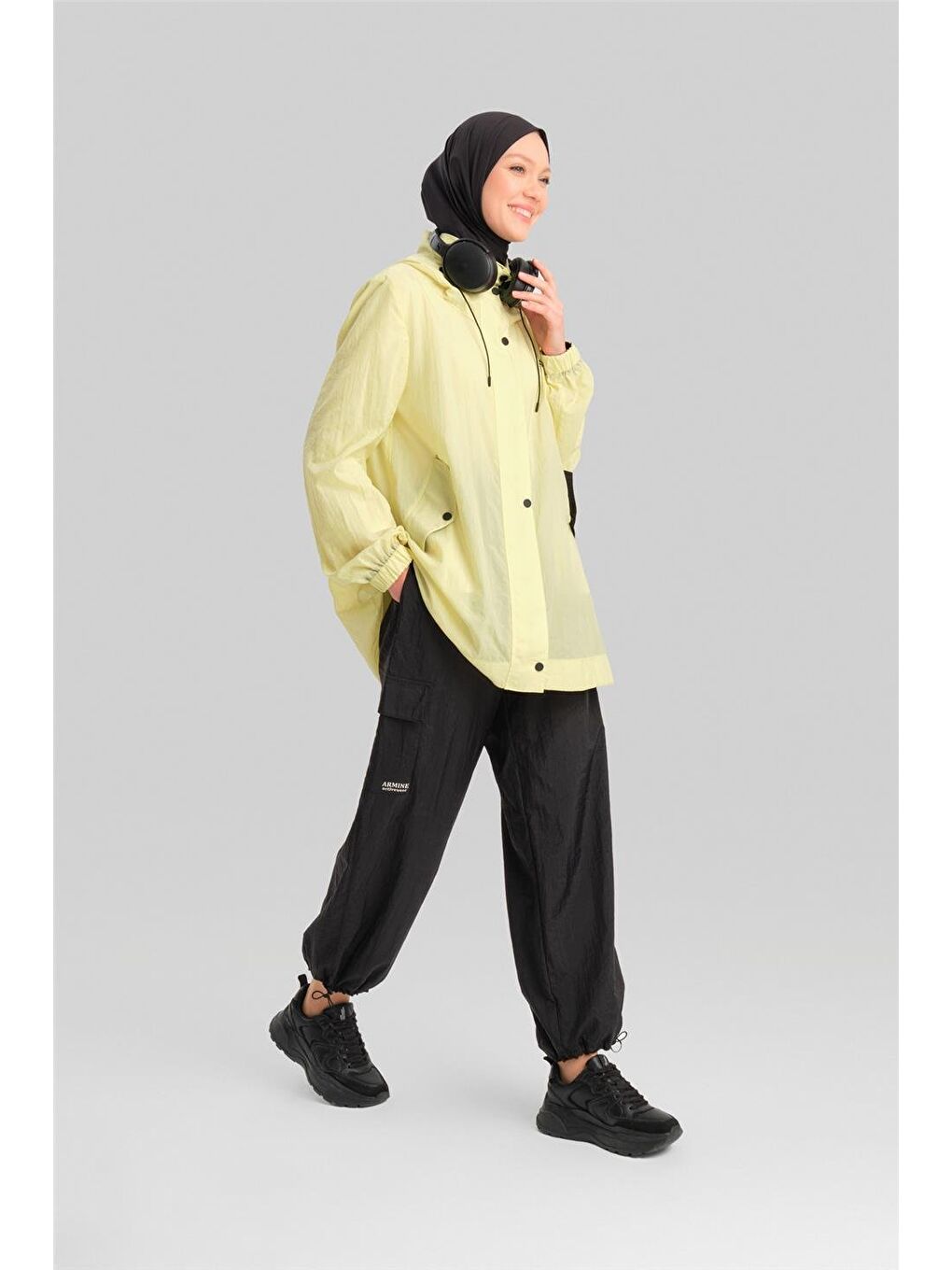 Su İtici Özelliği Olan Kargo Pantolon 24Y2602 Siyah-1