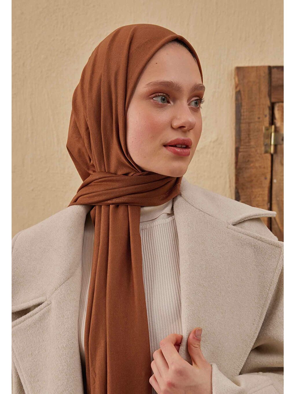 Bej Penye Şal Bronz