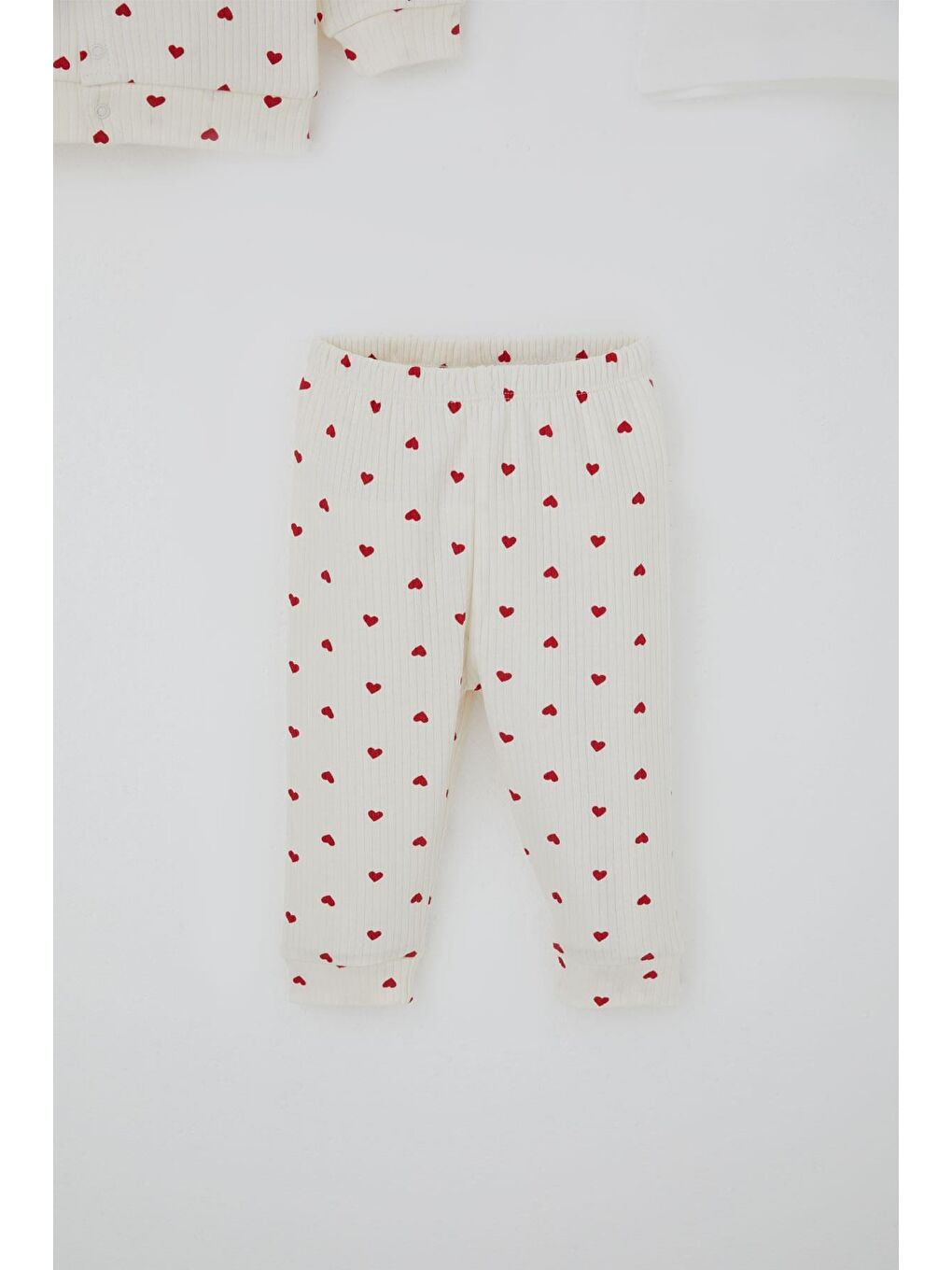 Ekru Kız Bebek Bodyli 3 Lü Takım Kalp Desenli Önden Çıtçıtlı Krem (4 Ay-1 Yaş)-4