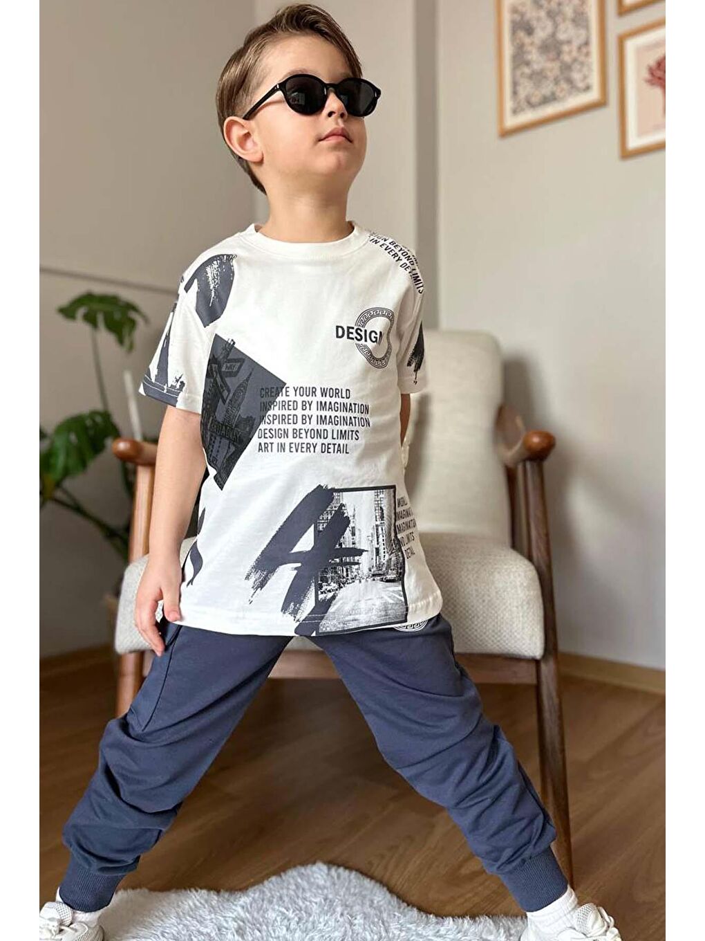 Erkek Çocuk Kargo Cepli ve Design Baskılı Siyah Eşofman Takım