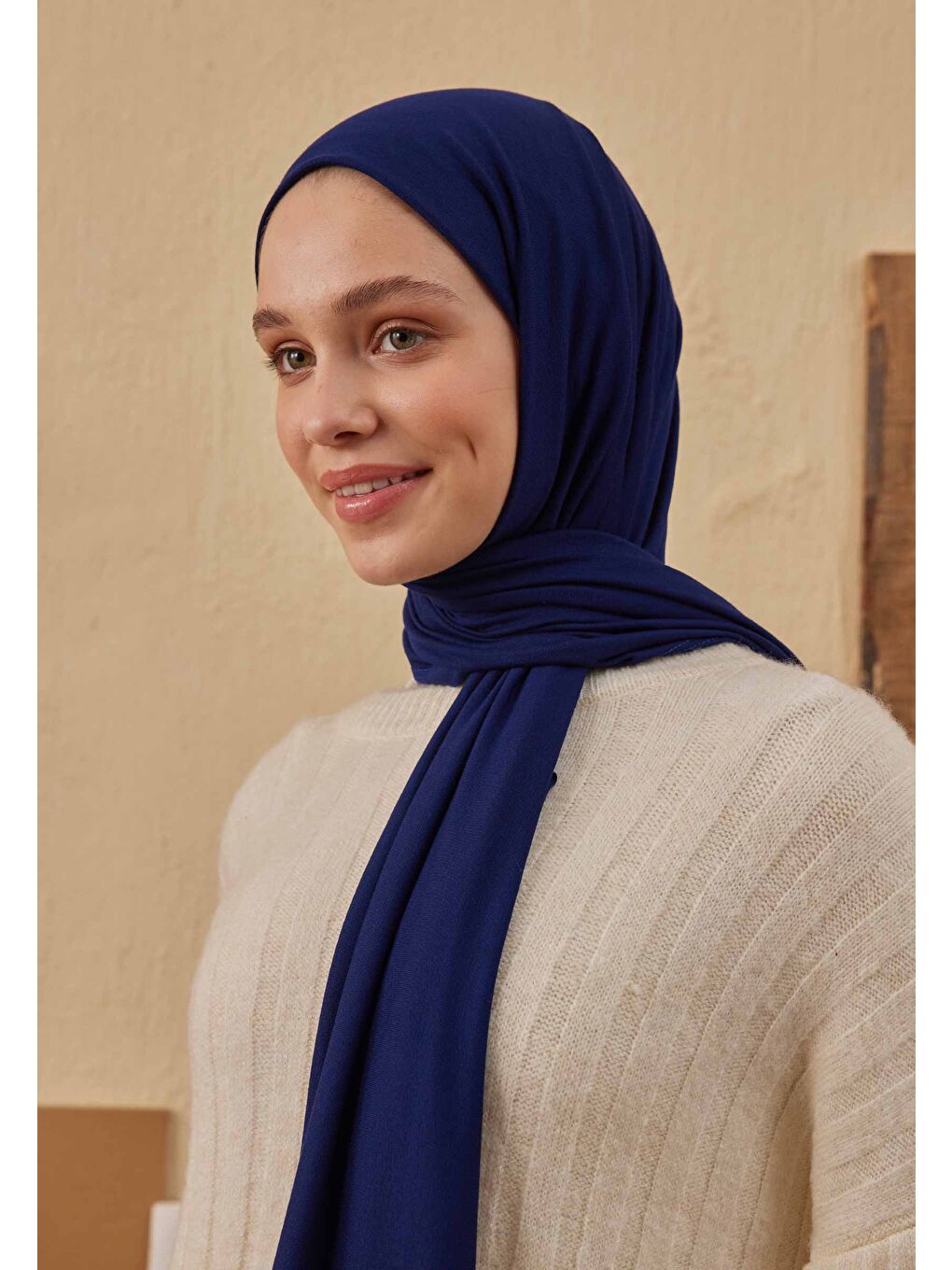 Lacivert Penye Şal Safir